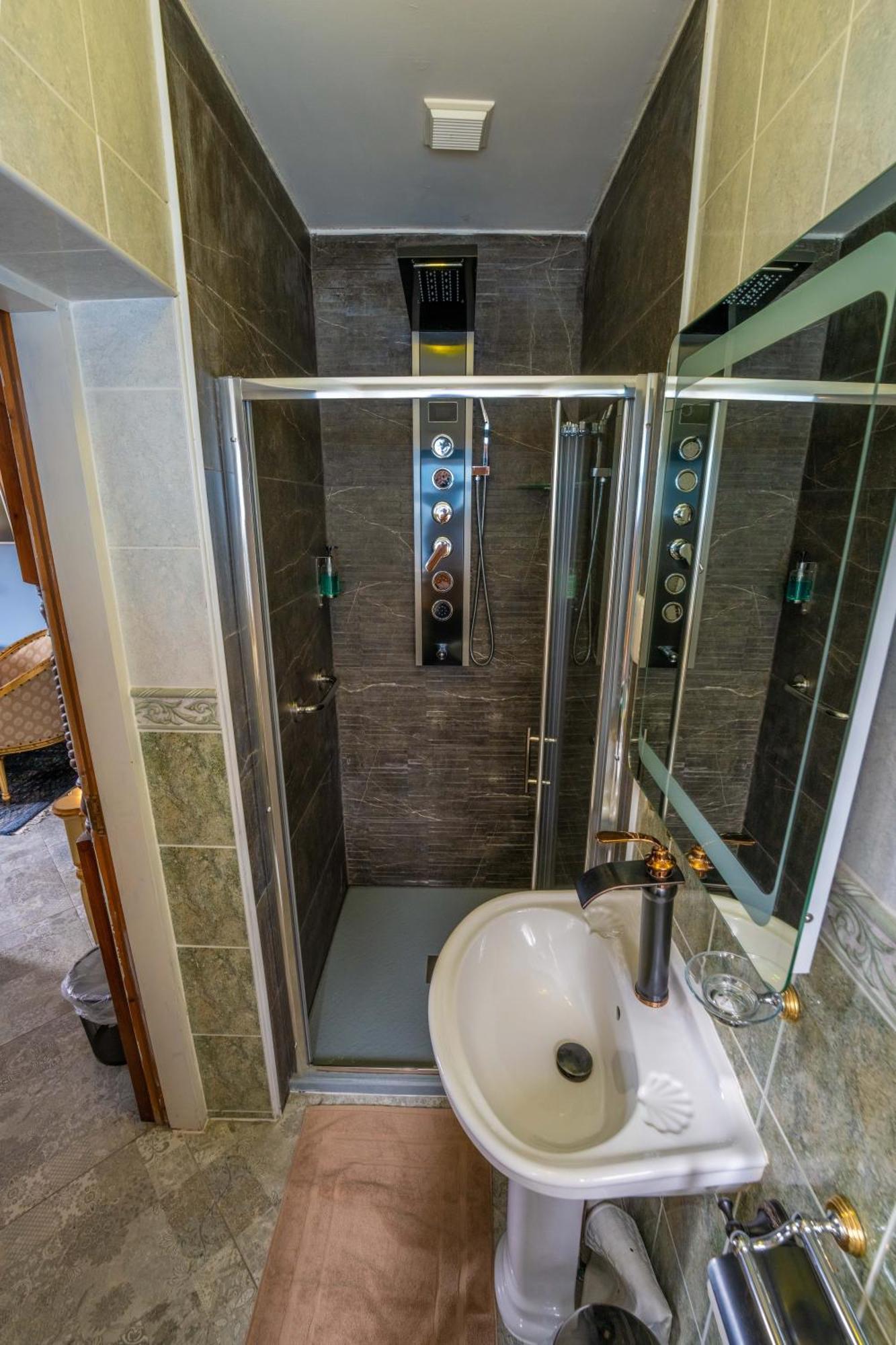 Ferndale Luxury Boutique Bed & Breakfast Keel  Bagian luar foto